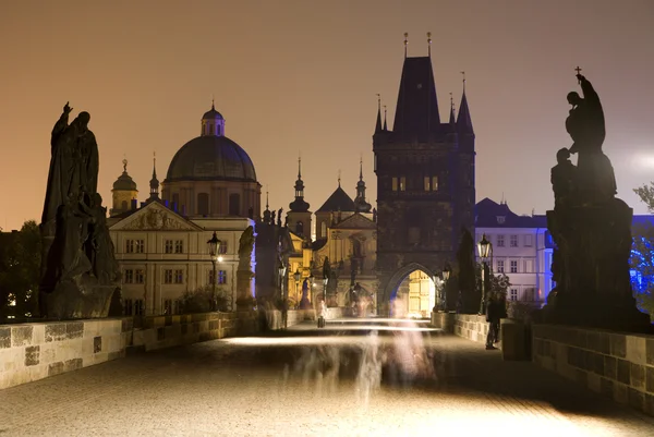 Praga - Ponte Carlo in serata — Foto Stock