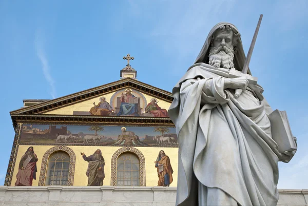 Rome - st. Paul s satatue pour la basilique St. Paul - basilique St. Paolo fuori le mura — Photo