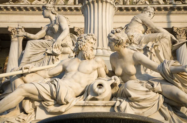 Wiedeń - fontanna pallas athena - szczegóły — Zdjęcie stockowe