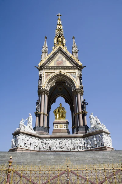 ロンドン - プリンス アルバート記念碑 — ストック写真