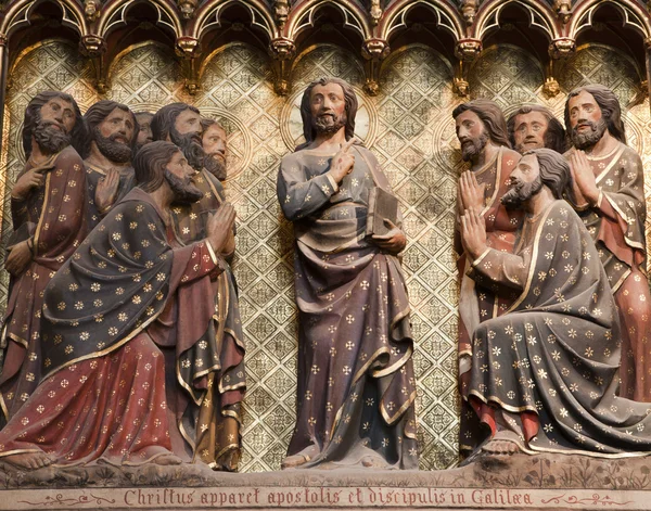 Jesus and apostles - Notre-Dame cathedral in Paris — Stock Photo, Image