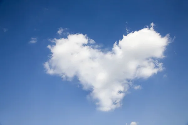 Serce z chmury — Zdjęcie stockowe