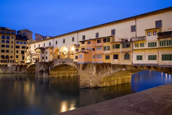 Florence - Ponte Vecchio in evening — Stock Photo, Image