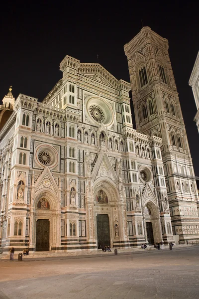 Florença - catedral Santa Maria del FIiore à noite — Fotografia de Stock