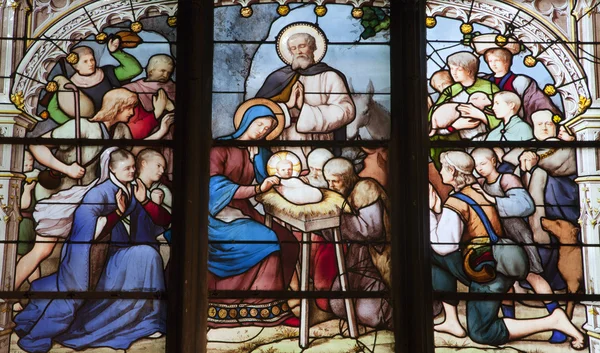 París - ventana de la iglesia gótica Sanit Severin - Navidad —  Fotos de Stock