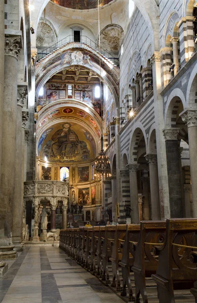 Pisa - interieur van de kathedraal — Stockfoto