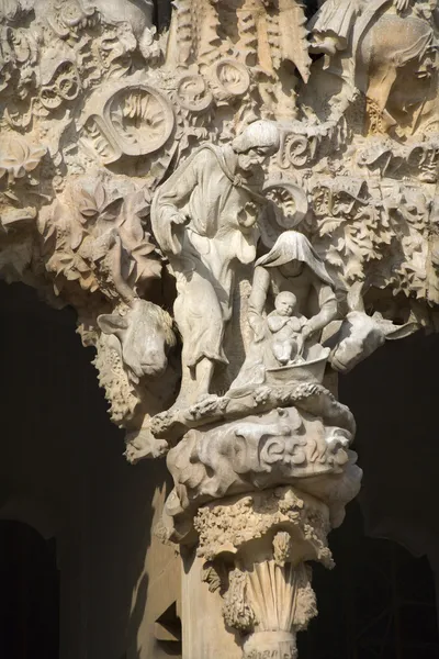 Barcelony - Świętej rodziny postaci la sagrada familia — Zdjęcie stockowe