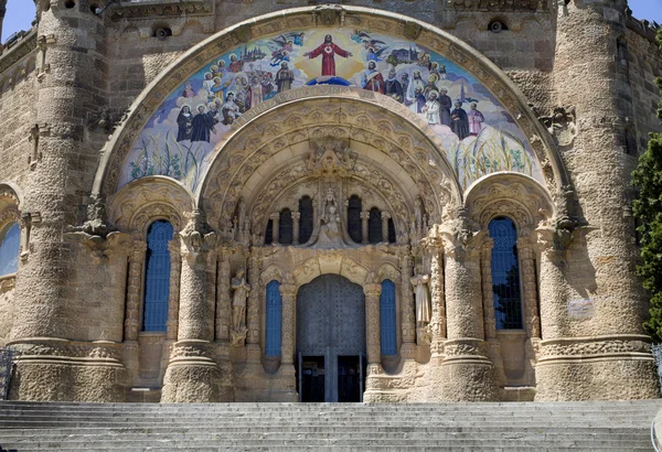巴塞罗那-sagrat cor de 耶稣-门户网站 — 图库照片