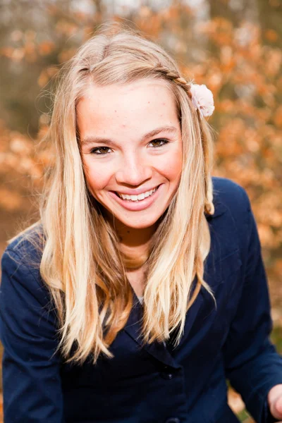 Sorrindo menina bonita — Fotografia de Stock