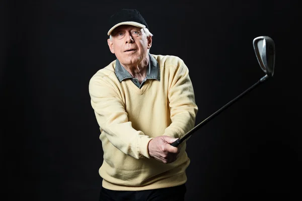 年長のゴルフの男性のスタジオ ポートレート. — ストック写真