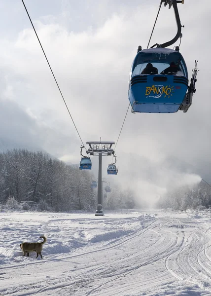 Bansko cabin lift, famous ski resort — Stock Photo, Image