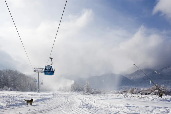 Bansko cabin lift, famous ski resort — Stock Photo, Image