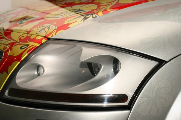 Airbrush on a car — Stock Photo, Image