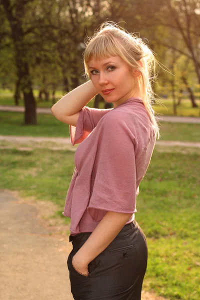 Girl in town park — Stock Photo, Image