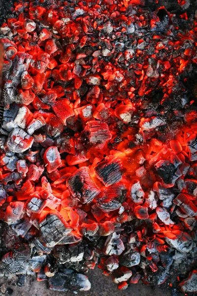 Горение угля — стоковое фото