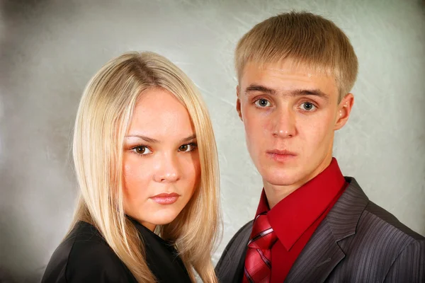 Young man and woman — Stock Photo, Image