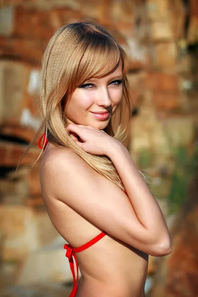 Young girl in bikini — Stock Photo, Image