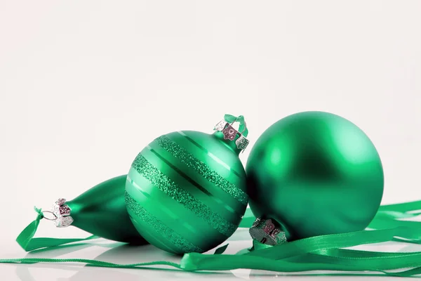Gröna christmas ornament — Stockfoto