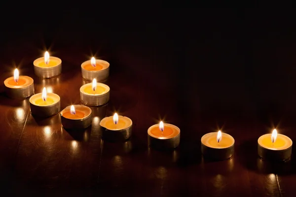어둠 속의 촛불들 — 스톡 사진