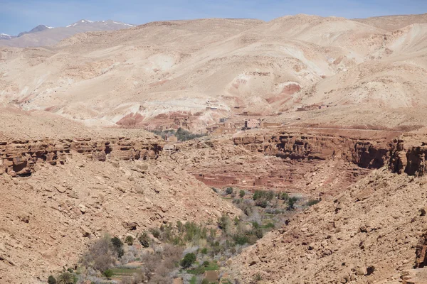 ouarzazate giderken doğal Kanyonu