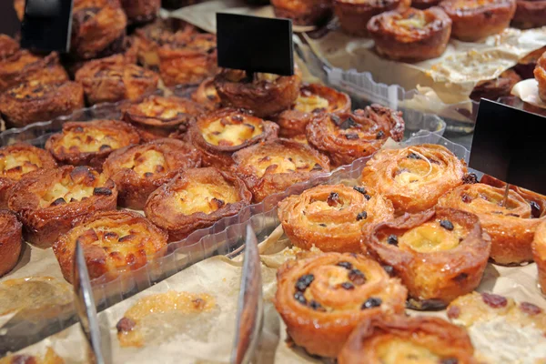 Muffins aux pommes dans une boulangerie Images De Stock Libres De Droits