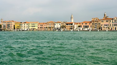 Venedik kanalına, İtalya