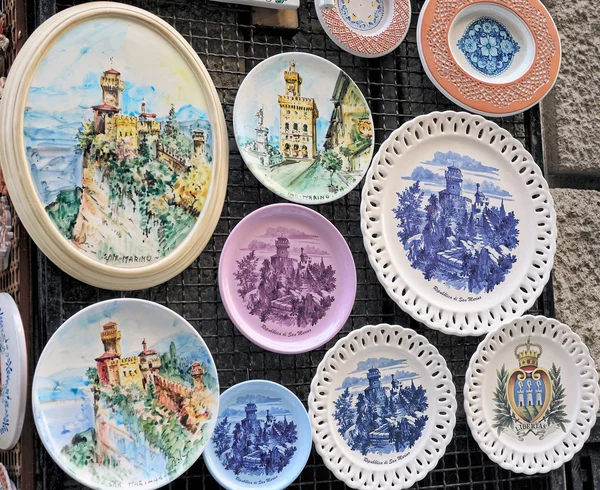 Piatti in ceramica fatti a mano Immagine Stock