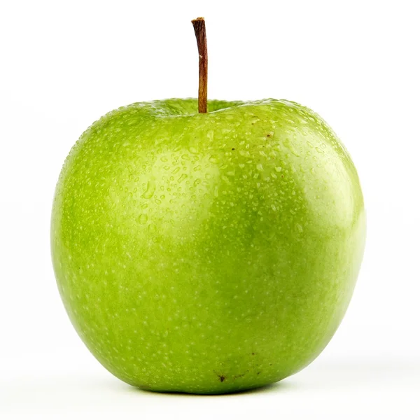 Čerstvé zelené jablko s kapkami Rosy — Stock fotografie