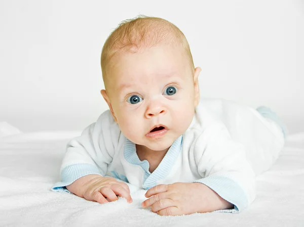 Bebê surpreso — Fotografia de Stock