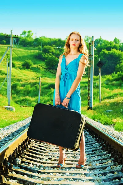 Alleen op railway — Stockfoto