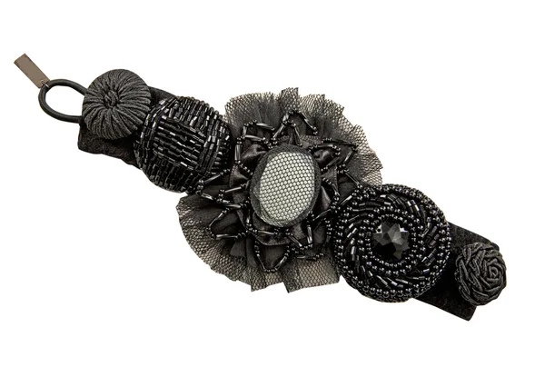 Siyah çiçekler saç tokası izole — Stok fotoğraf