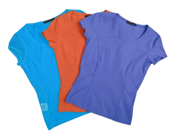 Цветные футболки — стоковое фото