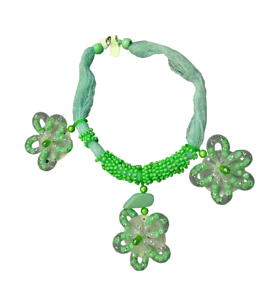 Ожерелье из зеленых цветов — стоковое фото