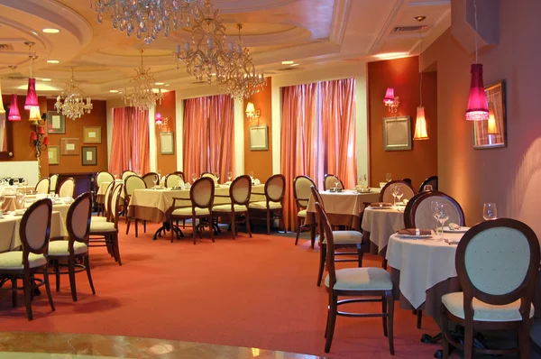 Interior do restaurante vermelho — Fotografia de Stock