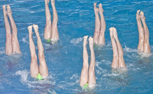 Συγχρονισμένη κολύμβηση — Φωτογραφία Αρχείου