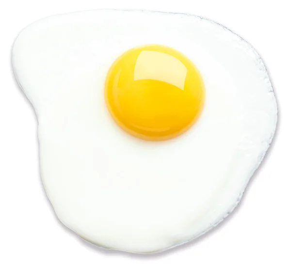白色带剪切路径上孤立的煎的鸡蛋 — 图库照片