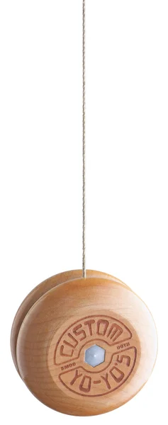 Un yo-yo de madera y una cuerda aislados sobre un fondo blanco — Foto de Stock