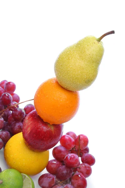 Totem de fruits frais colorés — Photo