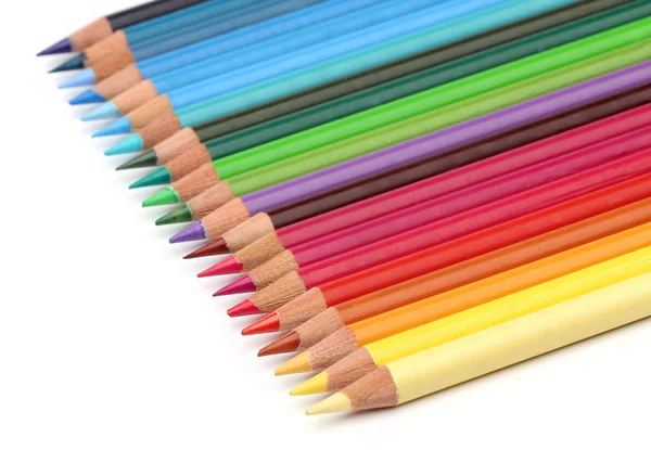 Kleur potloden op witte achtergrond — Stockfoto