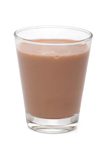 Vidro com leite de chocolate, sobre branco, com caminho de recorte — Fotografia de Stock