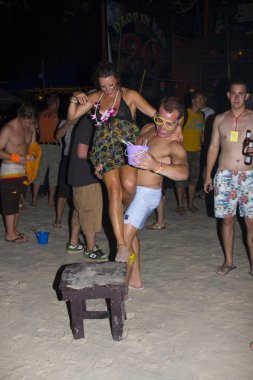 Full moon party