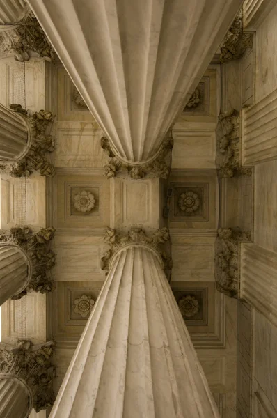 Un par de columnas Imagen de archivo