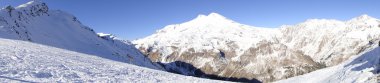 Elbruz Dağı'nın panoramik fotoğraf