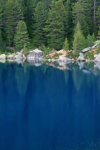 Alpine Lake — Stock Photo, Image