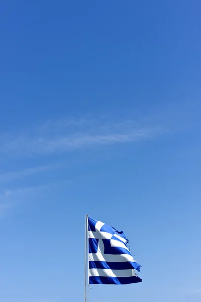 그리스의 찢어진된 국기 — 스톡 사진