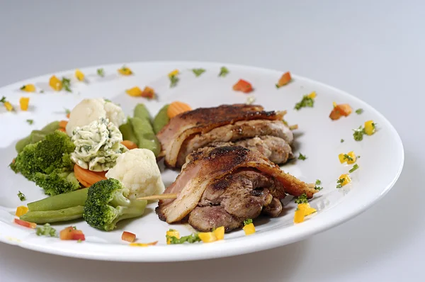 Pork steak with vegetable — Stock Photo, Image