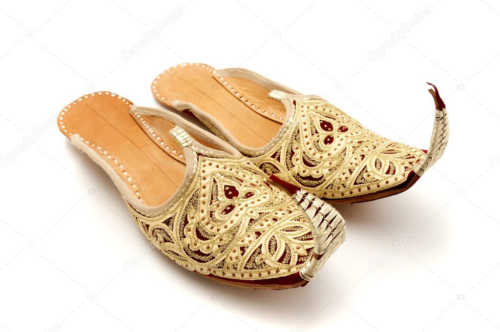 Traditional arabic curly toed slippers