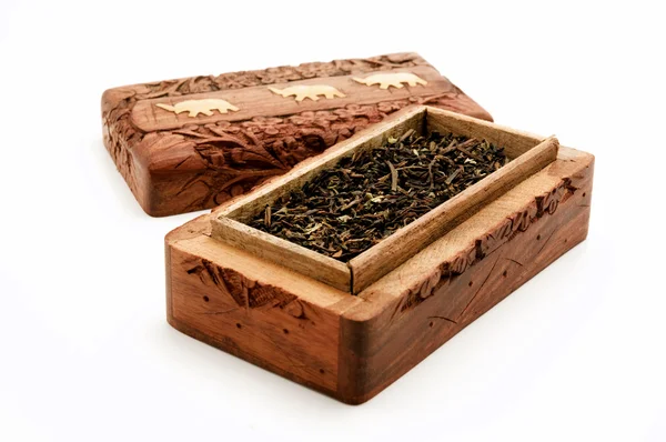 Utsmyckade låda med darjeeling tea — Stockfoto