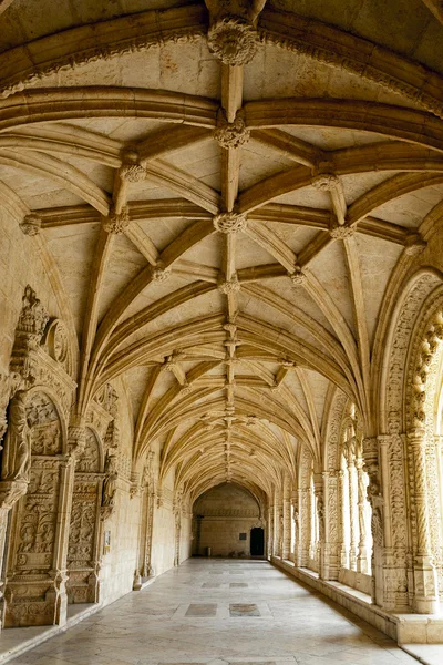 Krużganek klasztoru hieronymites, Lizbona (Portugalia) — Zdjęcie stockowe