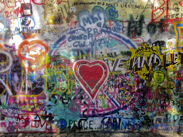 Corazón de graffiti — Foto de Stock